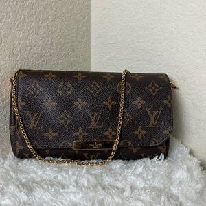 Louis Vuitton Monogram Favorite PM (Missing Long Strap)